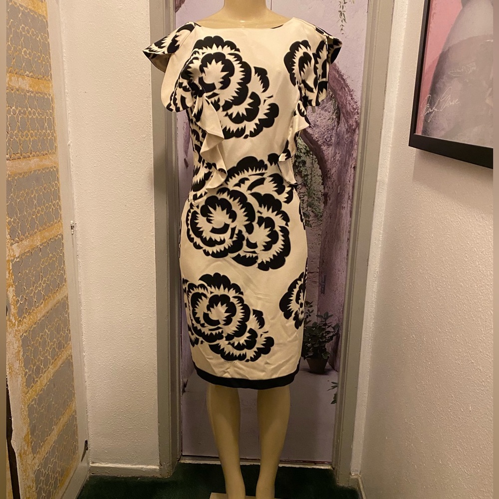 Roberto Cavalli Sleeveless midi cream with floral print Dress size 44(US 8)